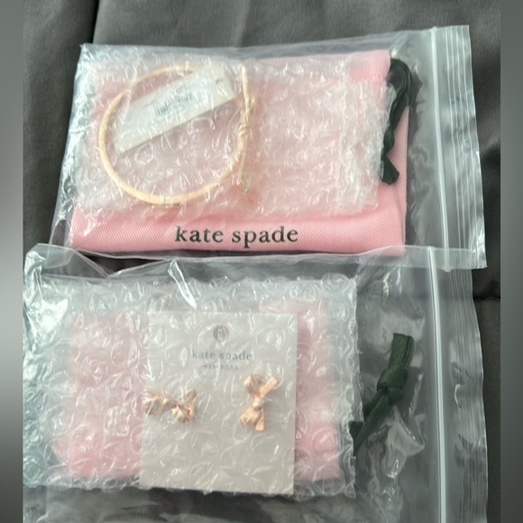 Kate spade Bow earrings and bangle bracelet - Picture 3 of 9